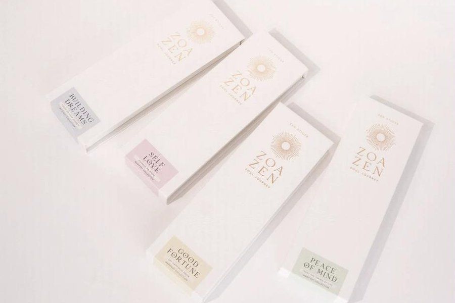Verpackungen der ZoaZen Zen Sticks Räucherstäbchen